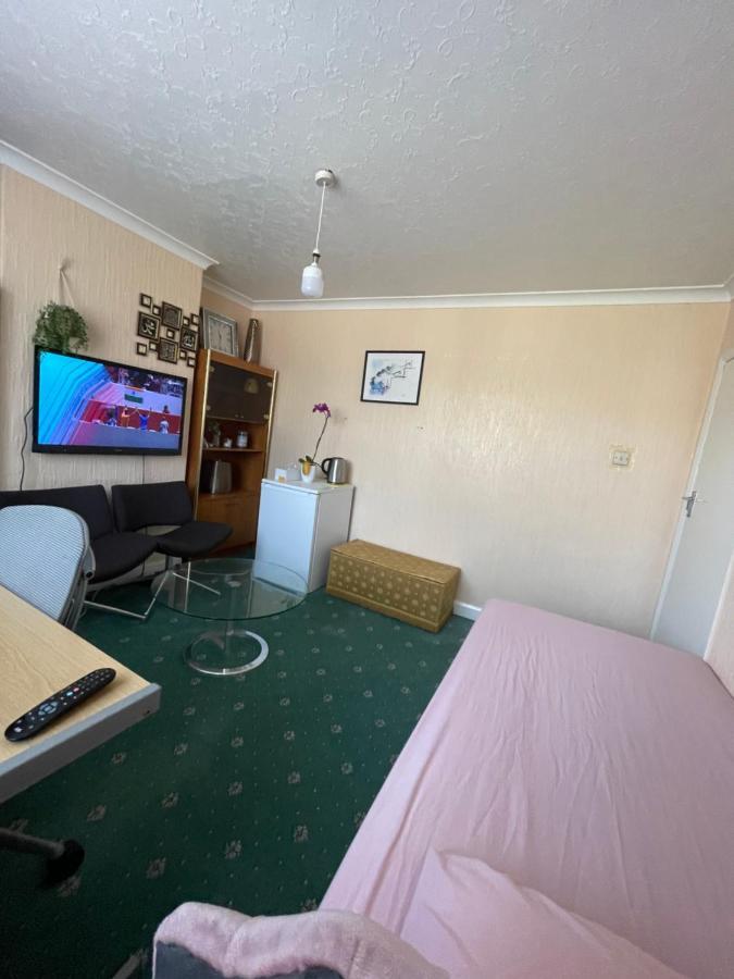Room Canvey Island Exteriör bild